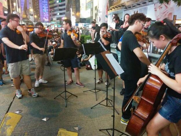 BytjLmoCcAEIwpV.jpg-large